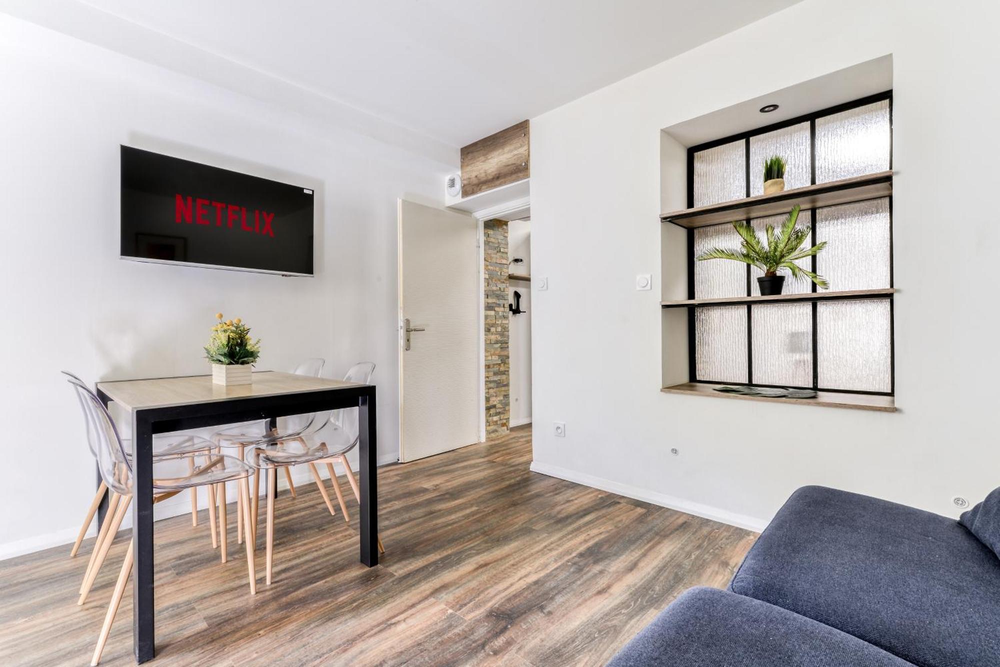 Cote Palais Avec Climatisation - Fibre & Netflix - Spacieux En Rez-De-Chaussee 카르카손 외부 사진