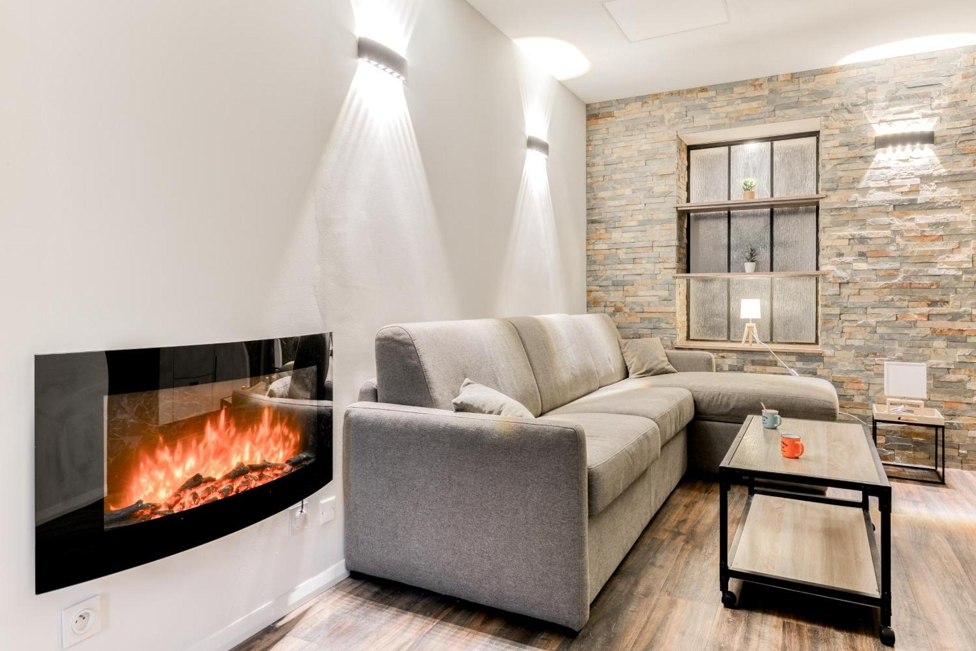 Cote Palais Avec Climatisation - Fibre & Netflix - Spacieux En Rez-De-Chaussee 카르카손 외부 사진