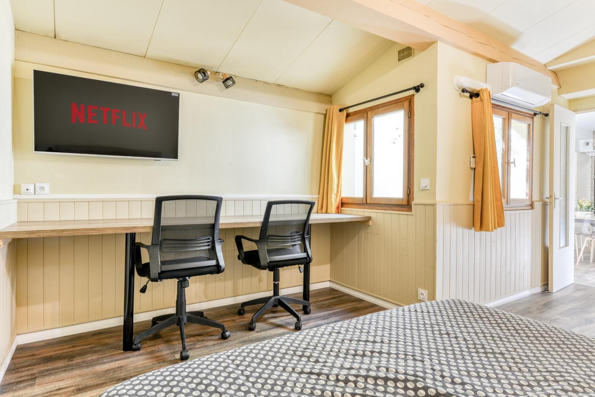 Cote Palais Avec Climatisation - Fibre & Netflix - Spacieux En Rez-De-Chaussee 카르카손 외부 사진