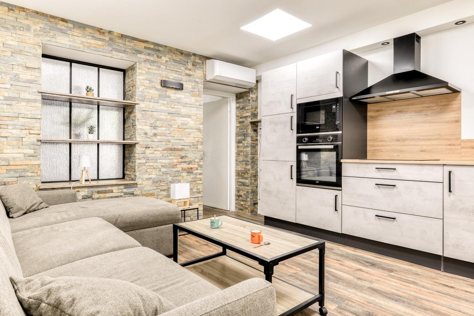 Cote Palais Avec Climatisation - Fibre & Netflix - Spacieux En Rez-De-Chaussee 카르카손 외부 사진